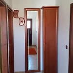 Appartement Peloza 1 *