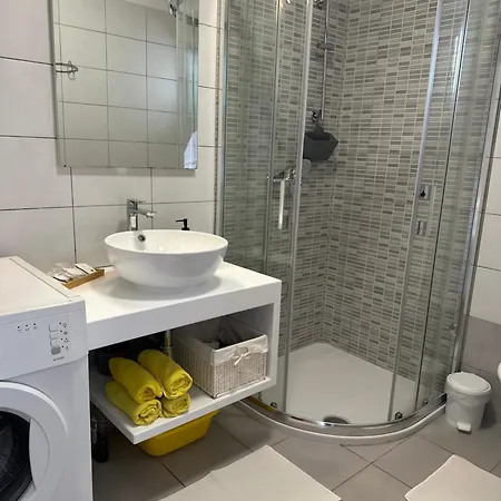 Peloza 1 Apartman *