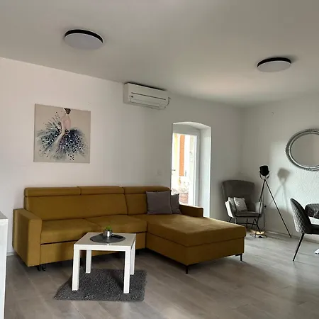 Apartamento Peloza 1 *