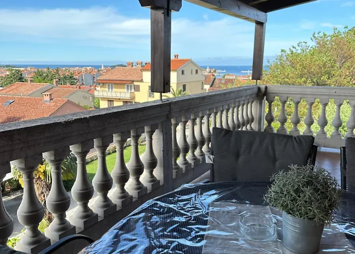 アパート Peloza 1