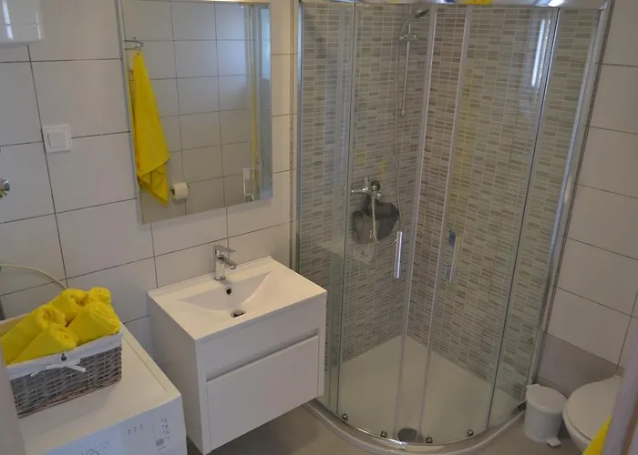 アパート Peloza 1